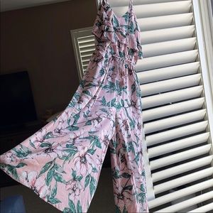 💗Pretty in pink jumpsuit for summer! 💗